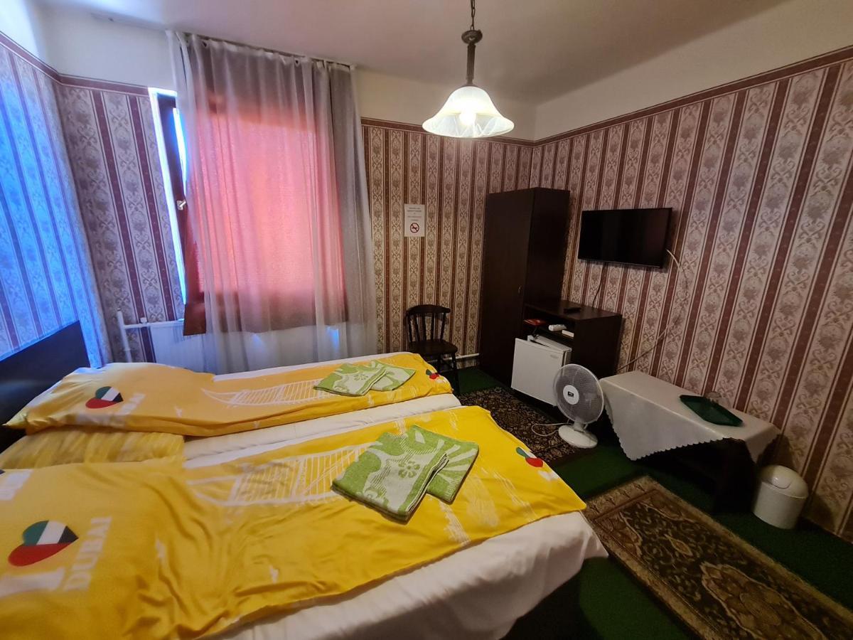 Hotel Jocó Panzió Nyíregyháza Exterior foto